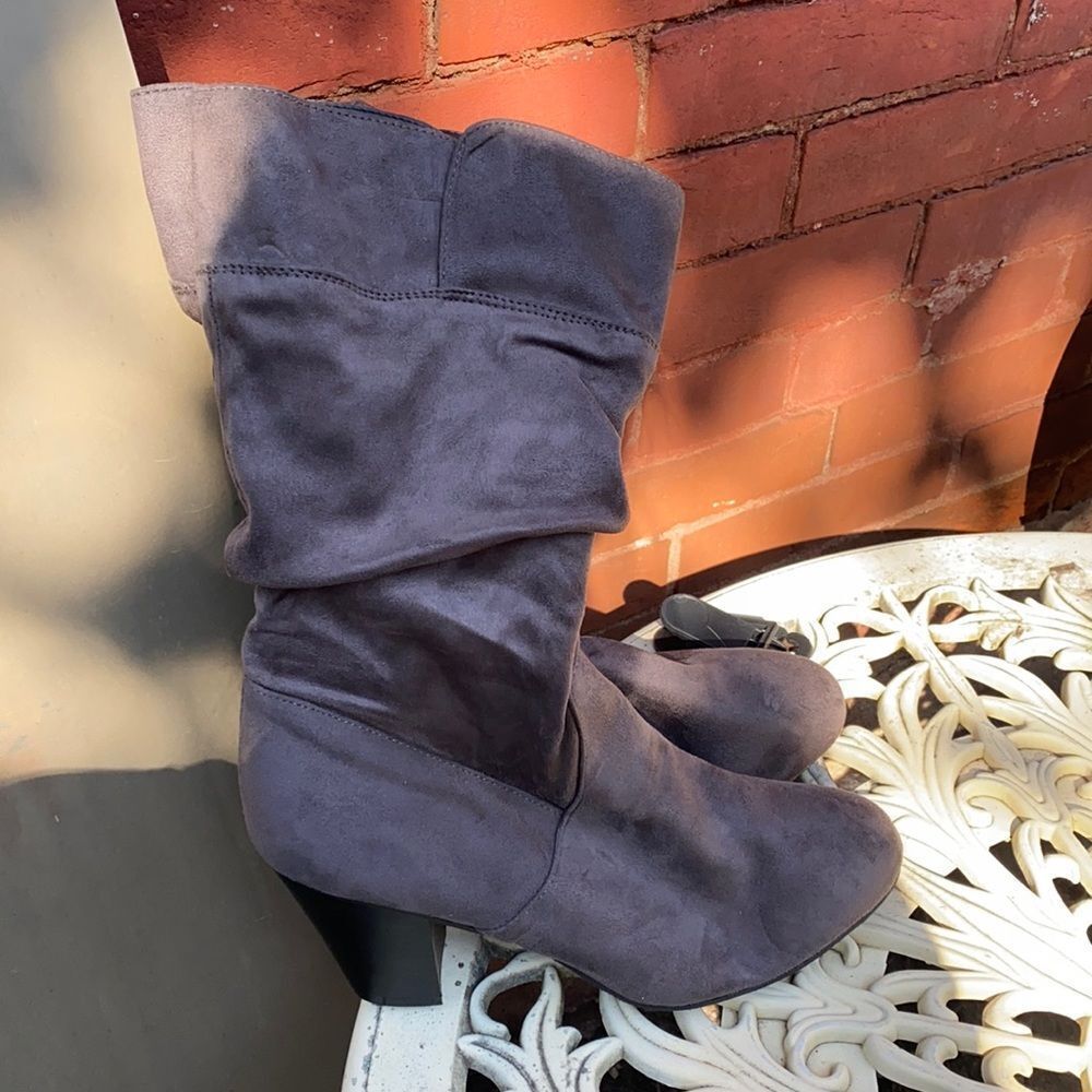 Gray booties sz. 10M